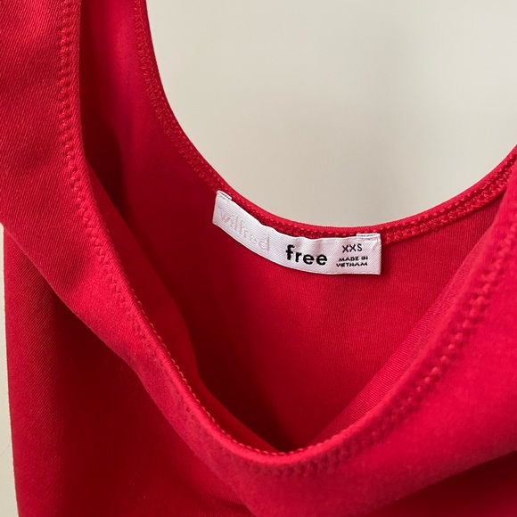 Aritzia Wilfred Free Leila Bodysuit in Red XXS - Picture 3 of 3